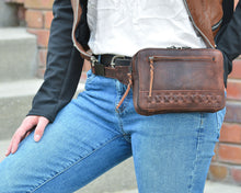 Load image into Gallery viewer, Concealed Carry Kailey Leather Purse Pack